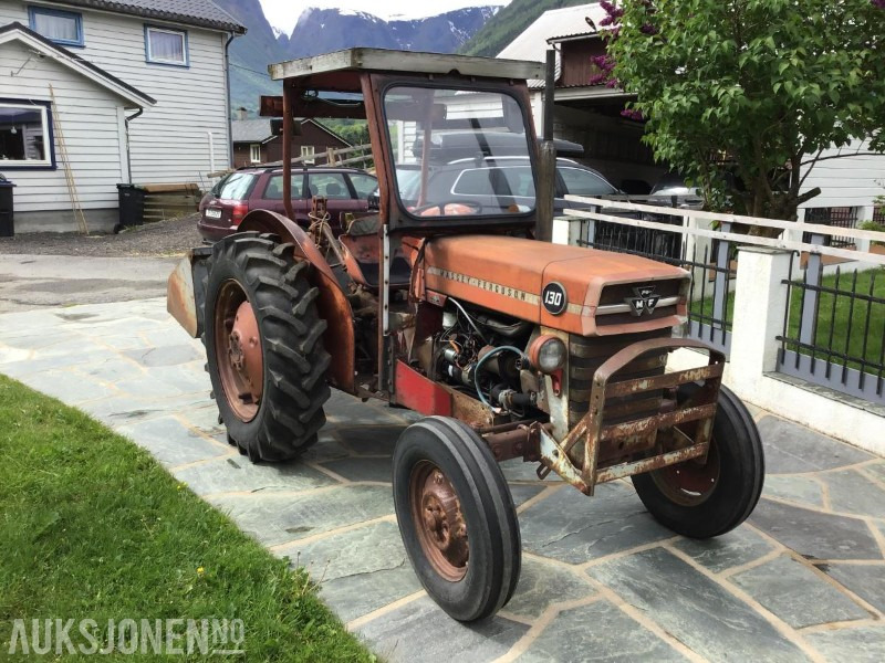 1966 Massey-Ferguson 130 Traktor m/Dalen-skuffe - Трактор: фото 2 1966 Massey-Ferguson 130 Traktor m/Dalen-skuffe - Трактор: фото 2
