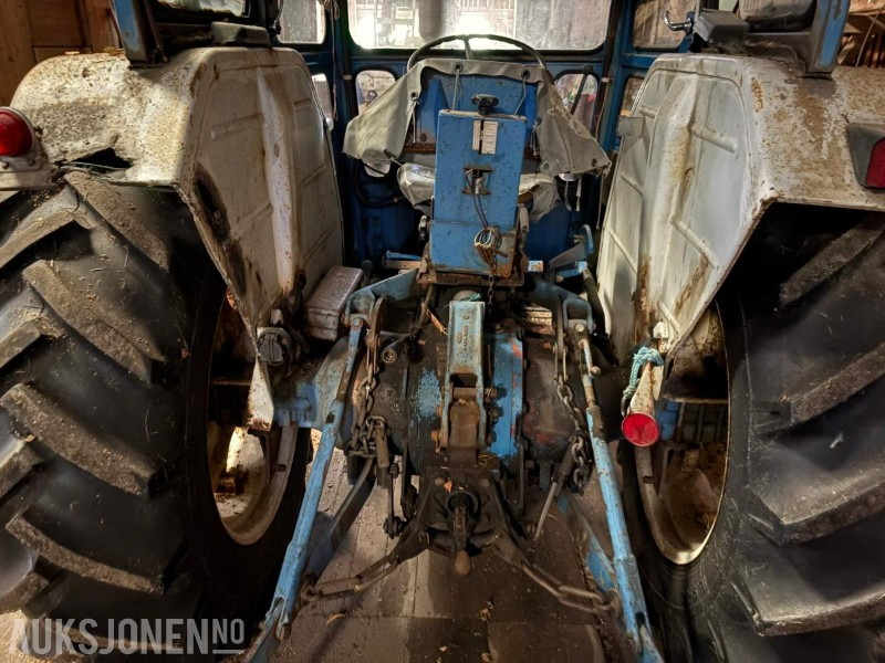 1975 FORD 4000 MED FRONTLASTER - Трактор: фото 4 1975 FORD 4000 MED FRONTLASTER - Трактор: фото 4