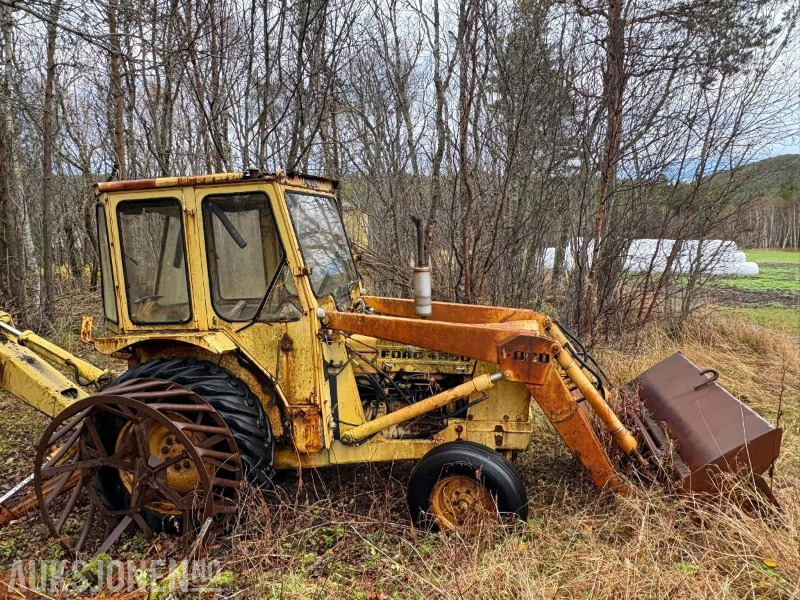 1975 FORD 4550 TRAKTORGRAVER - Трактор: фото 4 1975 FORD 4550 TRAKTORGRAVER - Трактор: фото 4