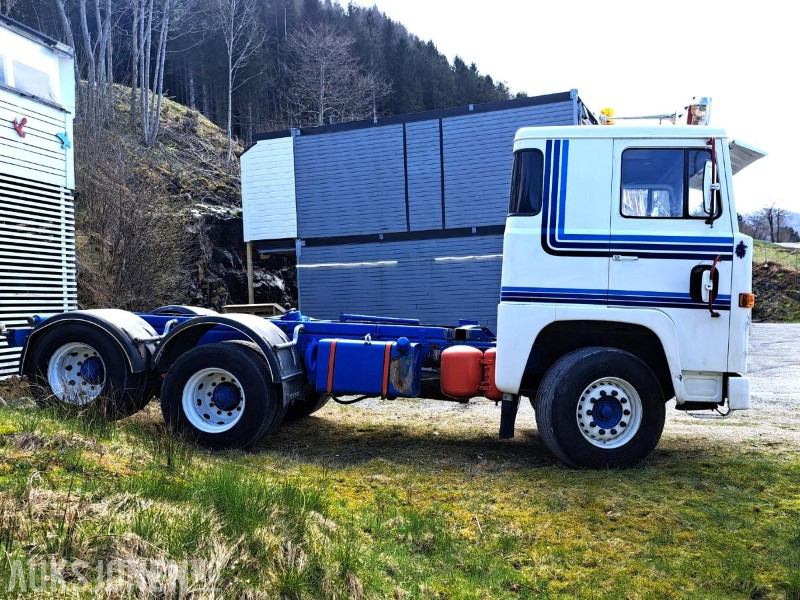 1976 Scania LBS 140 S - 6x2 - Veteran - Km: 300000 - Вантажівка шасі: фото 4 1976 Scania LBS 140 S - 6x2 - Veteran - Km: 300000 - Вантажівка шасі: фото 4