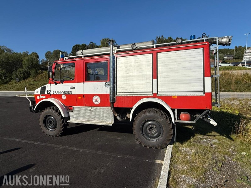 1980 Mercedes-Benz Unimog U1300L Brannbil - 4X4 - LAV KM - 49308KM - Пожежна машина: фото 3 1980 Mercedes-Benz Unimog U1300L Brannbil - 4X4 - LAV KM - 49308KM - Пожежна машина: фото 3