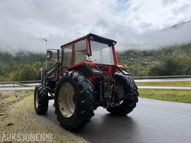 1984 Volvo BM Valmet 4x4 705 Turbo m/Quicke 4300 laster – solid og driftssikker traktor - Трактор: фото 5 1984 Volvo BM Valmet 4x4 705 Turbo m/Quicke 4300 laster – solid og driftssikker traktor - Трактор: фото 5