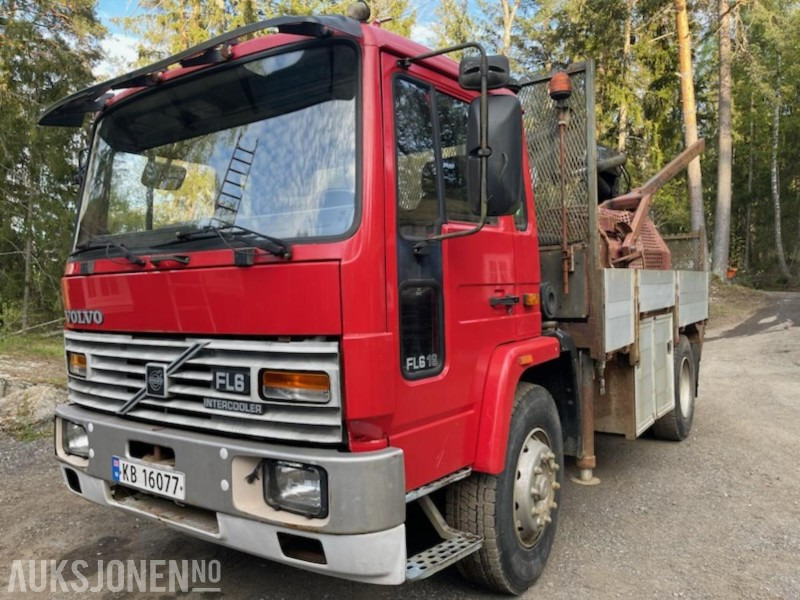 1986 Volvo FL616 4x2 Lastebil med kran Mannskapskurv Vinterdekk REPARASJONSOBJEKT - Вантажівка з маніпулятором: фото 1 1986 Volvo FL616 4x2 Lastebil med kran Mannskapskurv Vinterdekk REPARASJONSOBJEKT - Вантажівка з маніпулятором: фото 1