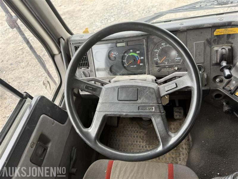 1991 Volvo fl7 tankbil - Вантажівка цистерна: фото 5 1991 Volvo fl7 tankbil - Вантажівка цистерна: фото 5