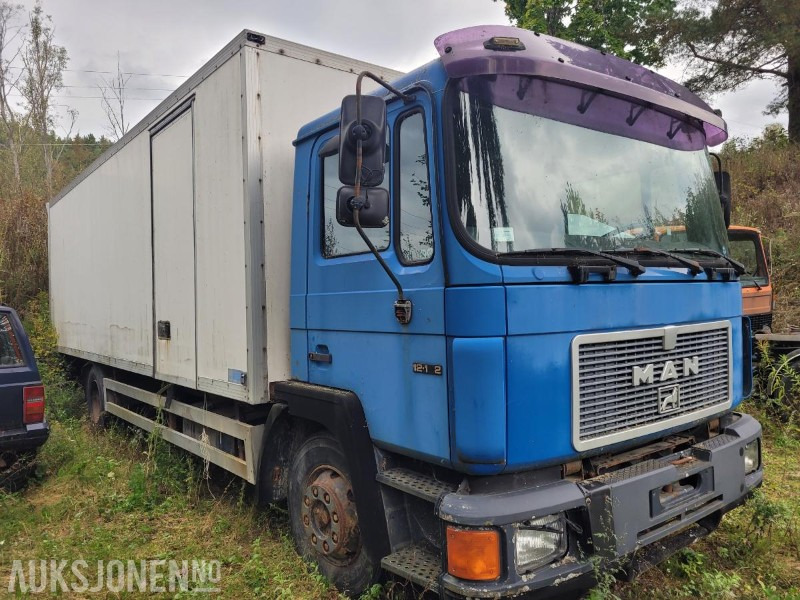 1993 MAN 13.192 FL SKAPBIL - Вантажівка з закритим кузовом: фото 1 1993 MAN 13.192 FL SKAPBIL - Вантажівка з закритим кузовом: фото 1