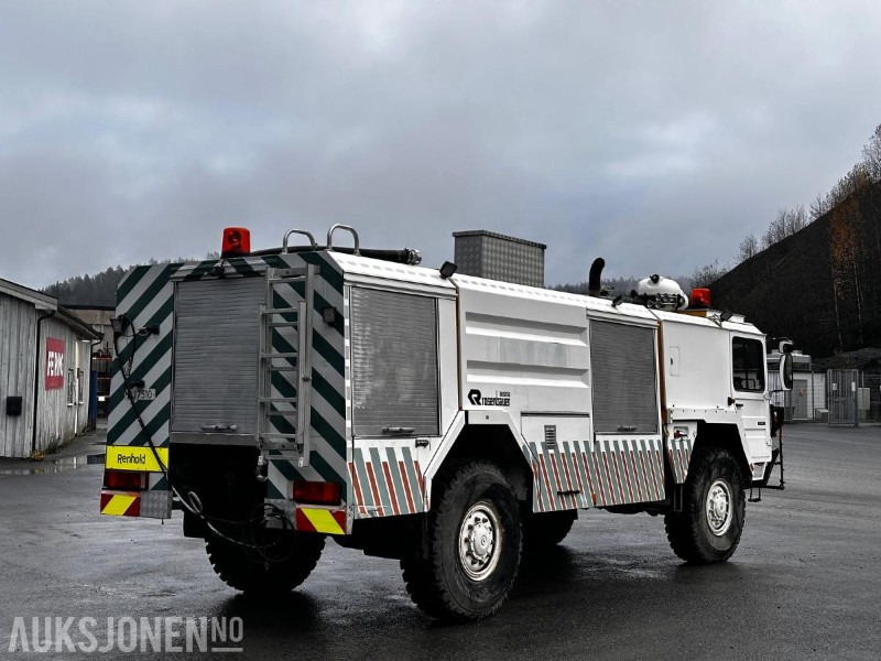 1994 MAN 16.422 FAFG med Rosenbauer NH30 påbygg – terrenggående brann-, renholds- og spylerbil - Пожежна машина: фото 5 1994 MAN 16.422 FAFG med Rosenbauer NH30 påbygg – terrenggående brann-, renholds- og spylerbil - Пожежна машина: фото 5