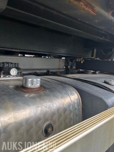 Самоскид вантажівка 1995 Scania P93 tippbil med kran: фото 6 Самоскид вантажівка 1995 Scania P93 tippbil med kran: фото 6