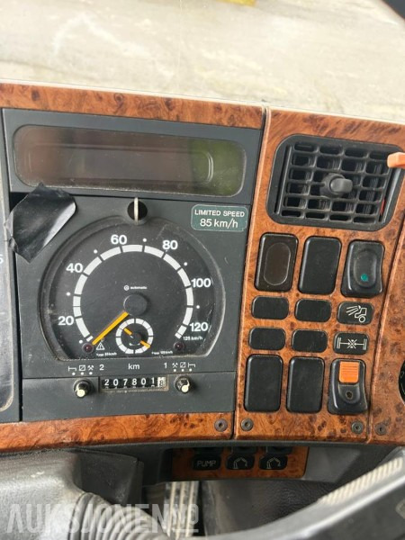 Самоскид вантажівка 1995 Scania P93 tippbil med kran: фото 24 Самоскид вантажівка 1995 Scania P93 tippbil med kran: фото 24