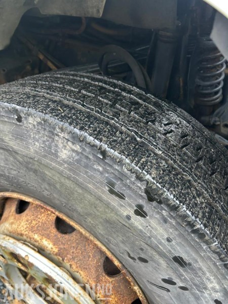 Самоскид вантажівка 1995 Scania P93 tippbil med kran: фото 49 Самоскид вантажівка 1995 Scania P93 tippbil med kran: фото 49