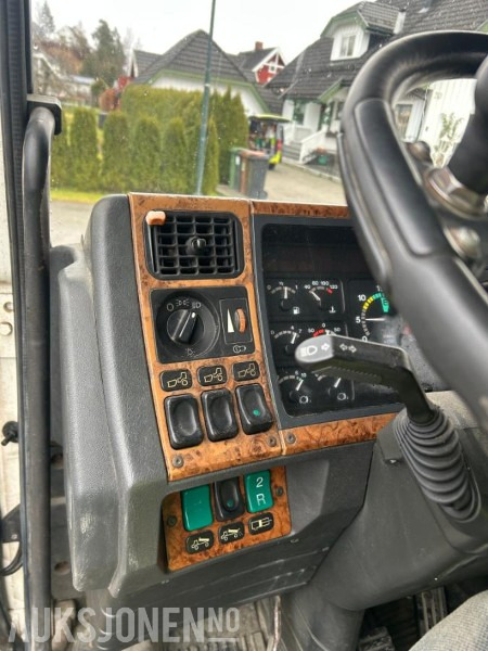 Самоскид вантажівка 1995 Scania P93 tippbil med kran: фото 18 Самоскид вантажівка 1995 Scania P93 tippbil med kran: фото 18