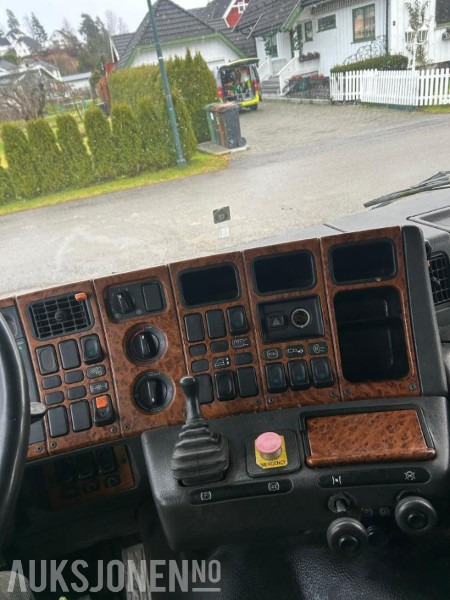 Самоскид вантажівка 1995 Scania P93 tippbil med kran: фото 22 Самоскид вантажівка 1995 Scania P93 tippbil med kran: фото 22