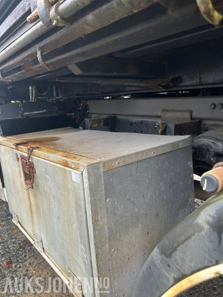 Самоскид вантажівка 1995 Scania P93 tippbil med kran: фото 34 Самоскид вантажівка 1995 Scania P93 tippbil med kran: фото 34