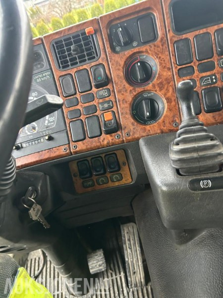 Самоскид вантажівка 1995 Scania P93 tippbil med kran: фото 21 Самоскид вантажівка 1995 Scania P93 tippbil med kran: фото 21