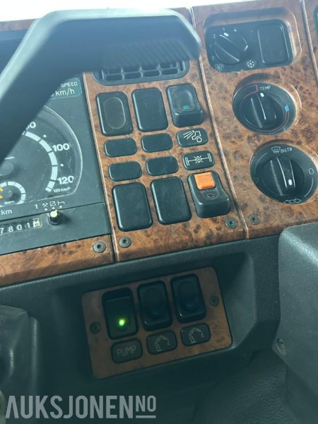 Самоскид вантажівка 1995 Scania P93 tippbil med kran: фото 25 Самоскид вантажівка 1995 Scania P93 tippbil med kran: фото 25