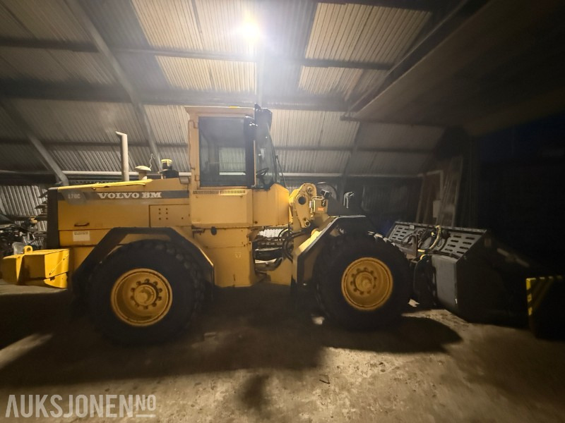 1996 Volvo L70C - Klappvinge - Sentralsmøring - 18 290t - Колісний навантажувач: фото 4 1996 Volvo L70C - Klappvinge - Sentralsmøring - 18 290t - Колісний навантажувач: фото 4