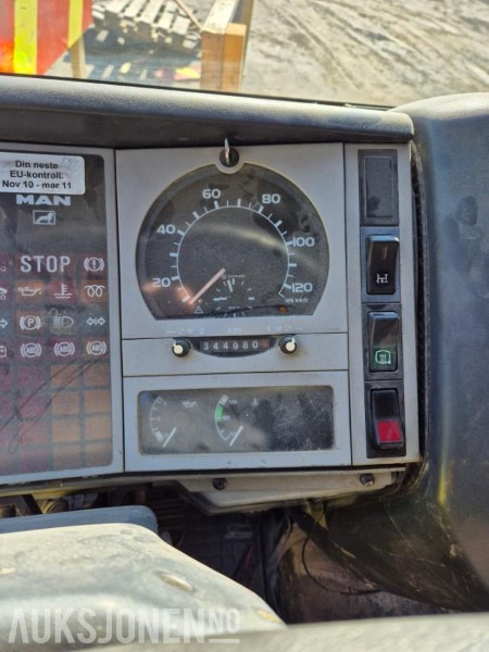 1997 MAN 10.224 LC Mannskapsbil med bakløft - 344980KM - Вантажівка з закритим кузовом: фото 3 1997 MAN 10.224 LC Mannskapsbil med bakløft - 344980KM - Вантажівка з закритим кузовом: фото 3
