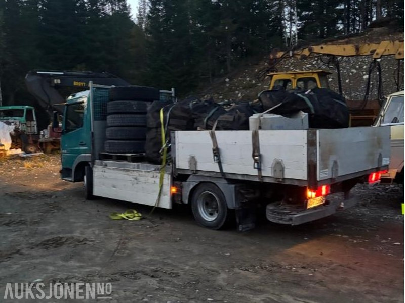 1998 Mercedes-Benz Atego 815/36 - Бортова вантажівка/ Платформа: фото 4 1998 Mercedes-Benz Atego 815/36 - Бортова вантажівка/ Платформа: фото 4