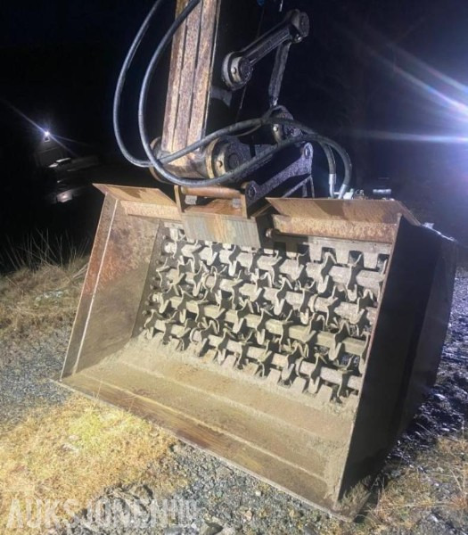 1999 Multimaster sorteringsskuffe S70 og BM feste - Будівельне обладнання: фото 1 1999 Multimaster sorteringsskuffe S70 og BM feste - Будівельне обладнання: фото 1