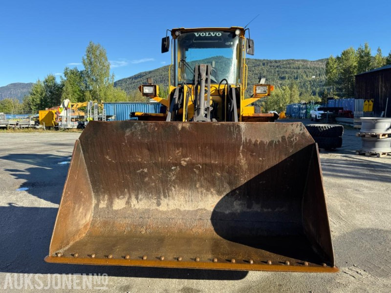 2001 Volvo L90 D hjullaster med skuffe - Колісний навантажувач: фото 2 2001 Volvo L90 D hjullaster med skuffe - Колісний навантажувач: фото 2