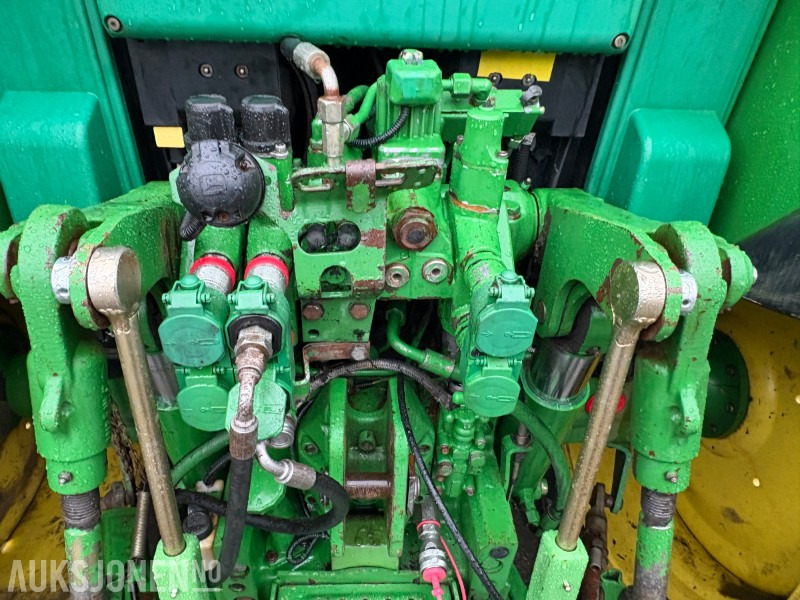 2002 John Deere 6320 - 9018 motortimer - helt nye framdekk medfølger - Трактор: фото 5 2002 John Deere 6320 - 9018 motortimer - helt nye framdekk medfølger - Трактор: фото 5