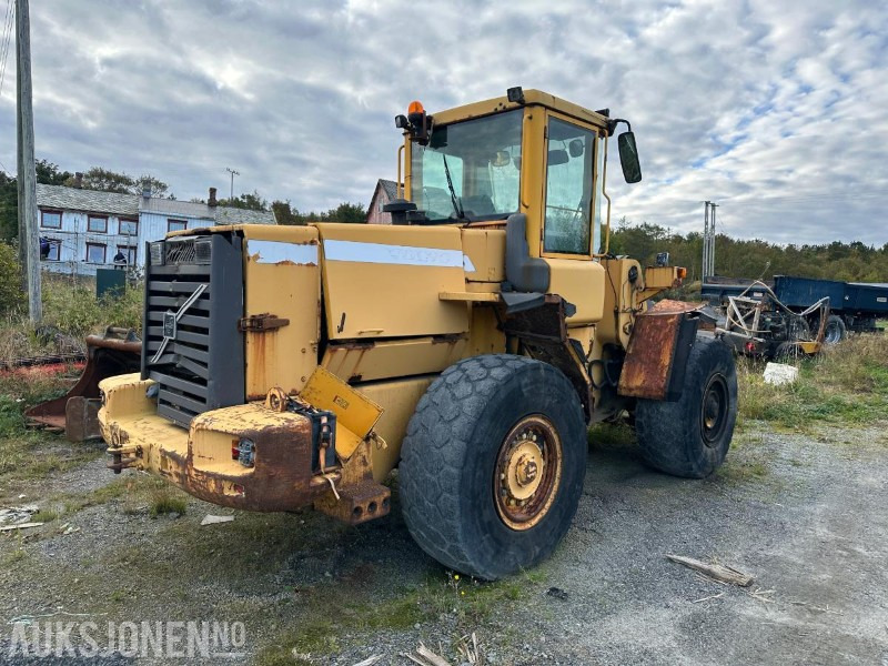 2002 Volvo L90D hjullaster – 17 tonn // Helgummihjul // Sentralsmøring - Колісний навантажувач: фото 3 2002 Volvo L90D hjullaster – 17 tonn // Helgummihjul // Sentralsmøring - Колісний навантажувач: фото 3
