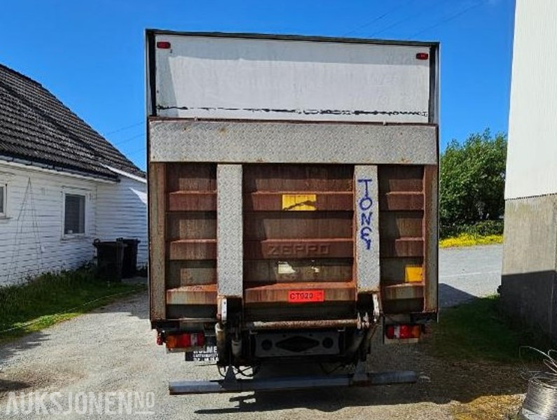 2004 Mercedes-Benz 818/42AT7,5, Reparasjonsobjekt - Вантажівка з закритим кузовом: фото 5 2004 Mercedes-Benz 818/42AT7,5, Reparasjonsobjekt - Вантажівка з закритим кузовом: фото 5