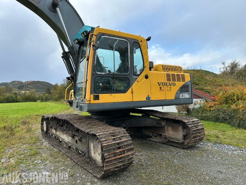 2004 Volvo EC210BLC - sertifisert, lang og kort bom og flere skuffer - Екскаватор: фото 4 2004 Volvo EC210BLC - sertifisert, lang og kort bom og flere skuffer - Екскаватор: фото 4