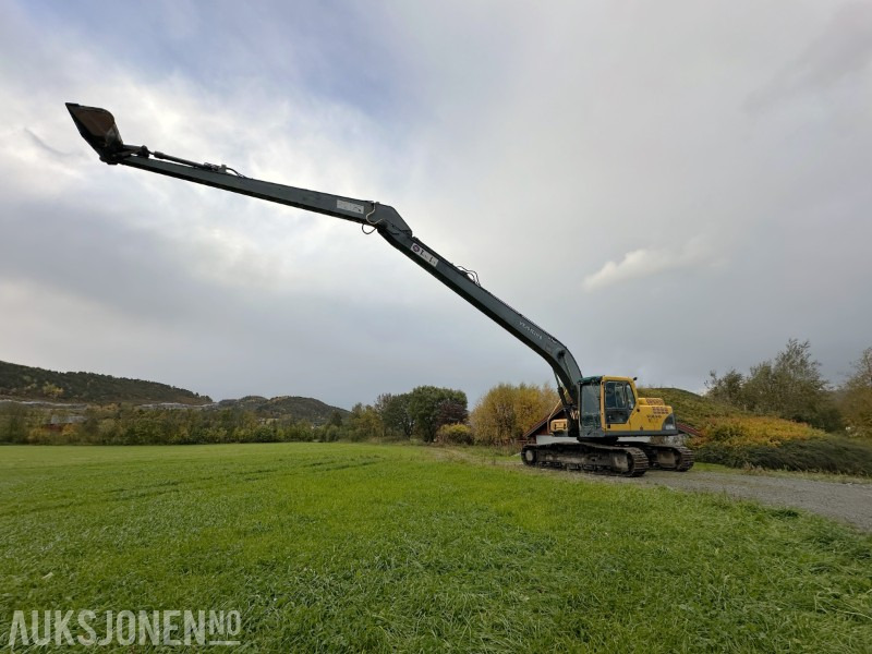 2004 Volvo EC210BLC - sertifisert, lang og kort bom og flere skuffer - Екскаватор: фото 2 2004 Volvo EC210BLC - sertifisert, lang og kort bom og flere skuffer - Екскаватор: фото 2