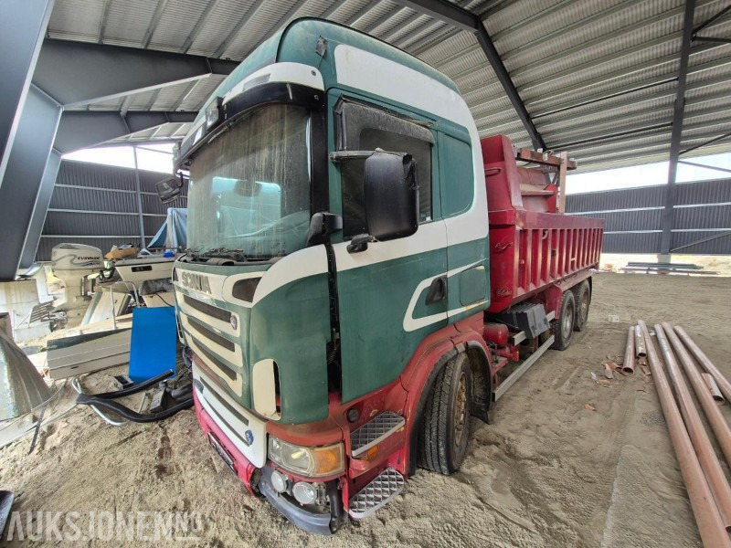 2005 Scania R420LB, tippbil, repobjekt - Бортова вантажівка/ Платформа: фото 1 2005 Scania R420LB, tippbil, repobjekt - Бортова вантажівка/ Платформа: фото 1