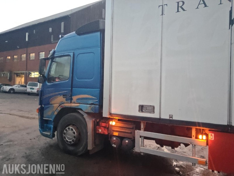 2005 Volvo FM9 - Вантажівка з закритим кузовом: фото 4 2005 Volvo FM9 - Вантажівка з закритим кузовом: фото 4