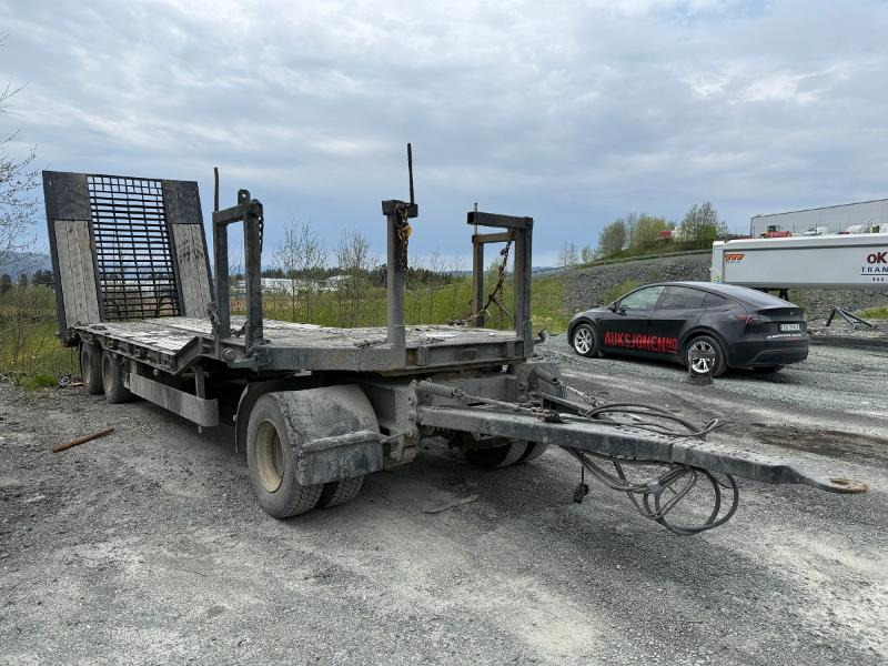 2006 Damm Slephenger med hydraulisk kjørebro og Batteridrevet hydraulikk - Низькорамна платформа причіп: фото 3 2006 Damm Slephenger med hydraulisk kjørebro og Batteridrevet hydraulikk - Низькорамна платформа причіп: фото 3