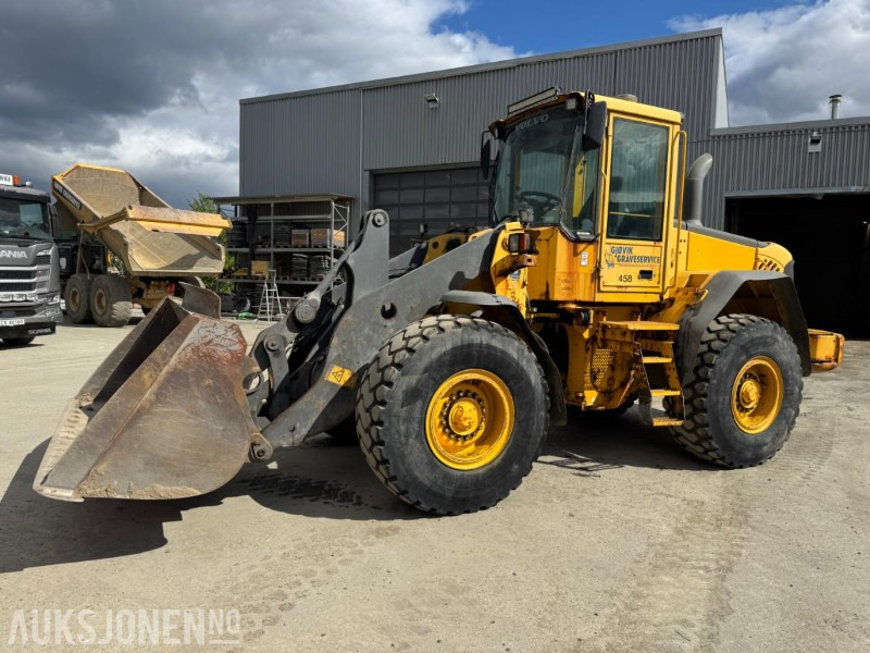 2006 Volvo L70E med skuffe - Колісний навантажувач: фото 1 2006 Volvo L70E med skuffe - Колісний навантажувач: фото 1
