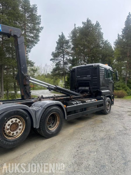 2007 MAN TGA 26.440 6X2-2 BL - Гаковий мультиліфт вантажівка: фото 4 2007 MAN TGA 26.440 6X2-2 BL - Гаковий мультиліфт вантажівка: фото 4