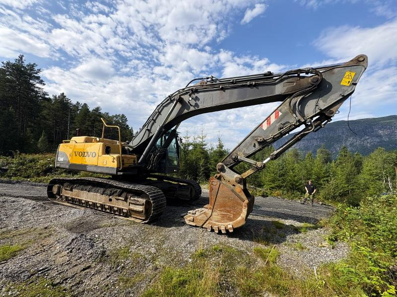 2008 Volvo EC360CL - 16 537 timer - bra tannskuffe - Екскаватор: фото 2 2008 Volvo EC360CL - 16 537 timer - bra tannskuffe - Екскаватор: фото 2