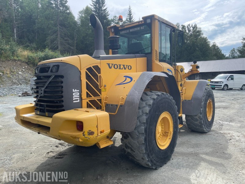 2008 Volvo L110F hjullaster med skuff - sentralsmøring - 3/4 funksjon-Skriver med vekt-kamera - ekstra lys - Колісний навантажувач: фото 4 2008 Volvo L110F hjullaster med skuff - sentralsmøring - 3/4 funksjon-Skriver med vekt-kamera - ekstra lys - Колісний навантажувач: фото 4