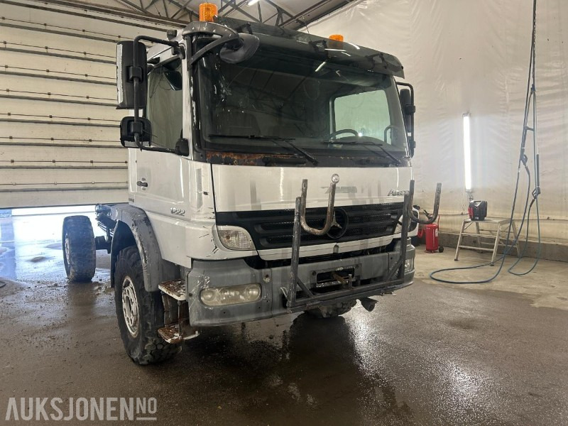 2010 Mercedes-Benz Atego 1222 4x4 chassis - Вантажівка шасі: фото 1 2010 Mercedes-Benz Atego 1222 4x4 chassis - Вантажівка шасі: фото 1