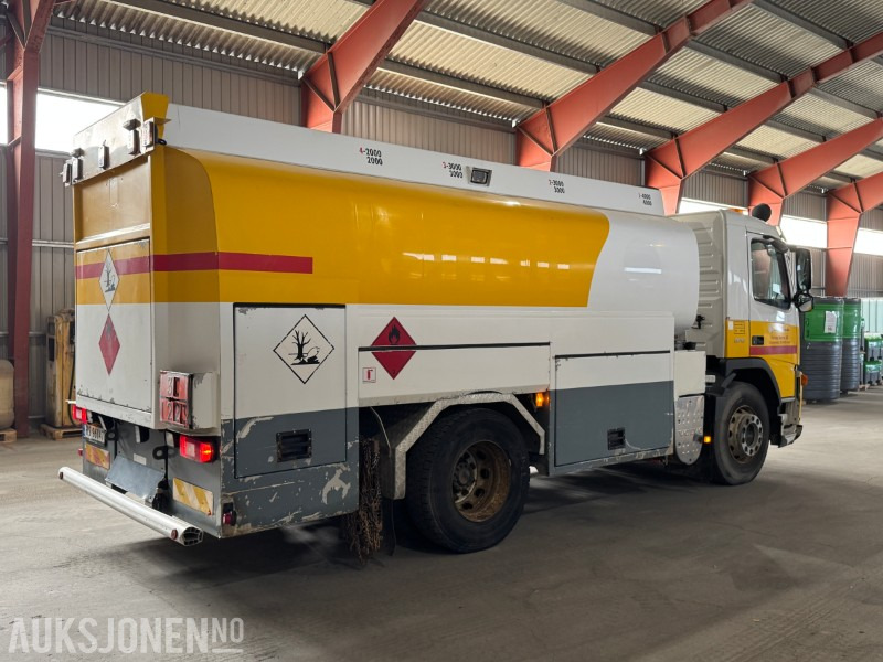 2010 Volvo FM 370 tankbil med 12000 liters tank - Вантажівка цистерна: фото 5 2010 Volvo FM 370 tankbil med 12000 liters tank - Вантажівка цистерна: фото 5