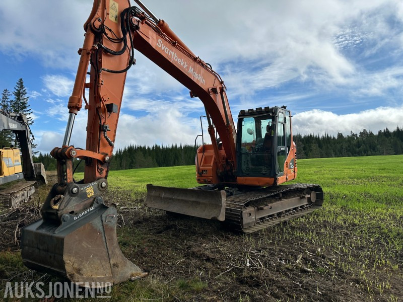 2011 Doosan DX140LCR gravemaskin - Rototilt- 2 skuffer - Екскаватор: фото 5 2011 Doosan DX140LCR gravemaskin - Rototilt- 2 skuffer - Екскаватор: фото 5