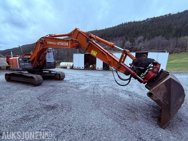 2011 Hitachi ZX210 LC-3 beltegraver KUN 8475 timer - GPS, RT80 Rotortilt, Sentralsmøring - Екскаватор: фото 2 2011 Hitachi ZX210 LC-3 beltegraver KUN 8475 timer - GPS, RT80 Rotortilt, Sentralsmøring - Екскаватор: фото 2