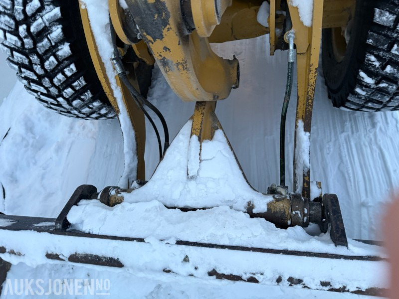 Колісний навантажувач 2012 Cat 907H2 - Planeringsskuffe - Pallegaffler - 3646T: фото 19