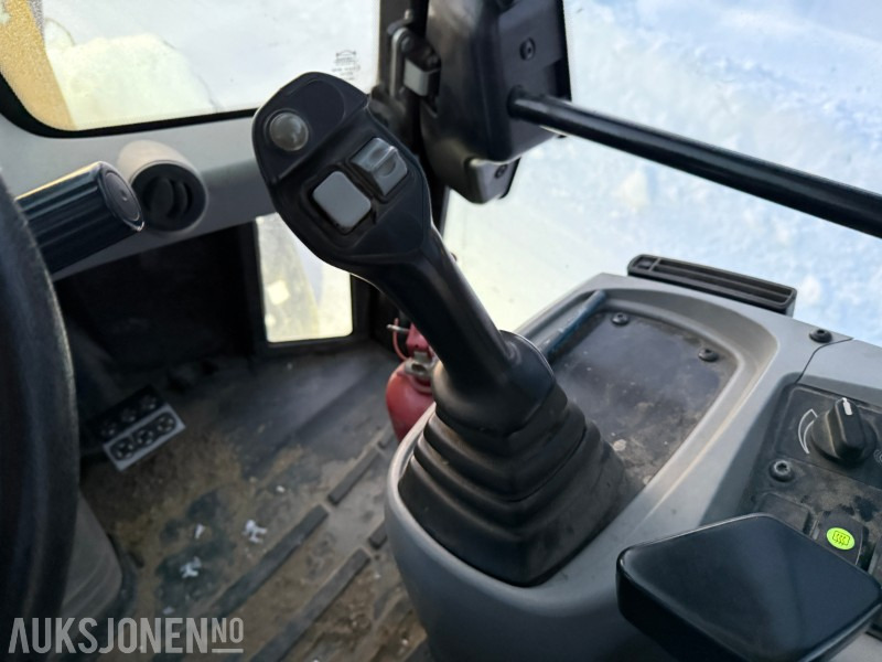 Колісний навантажувач 2012 Cat 907H2 - Planeringsskuffe - Pallegaffler - 3646T: фото 11