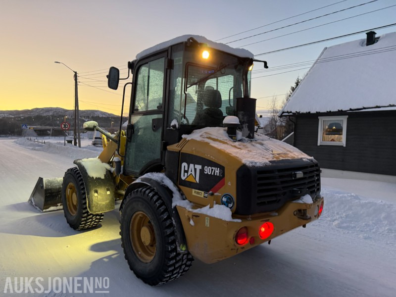 Колісний навантажувач 2012 Cat 907H2 - Planeringsskuffe - Pallegaffler - 3646T: фото 6