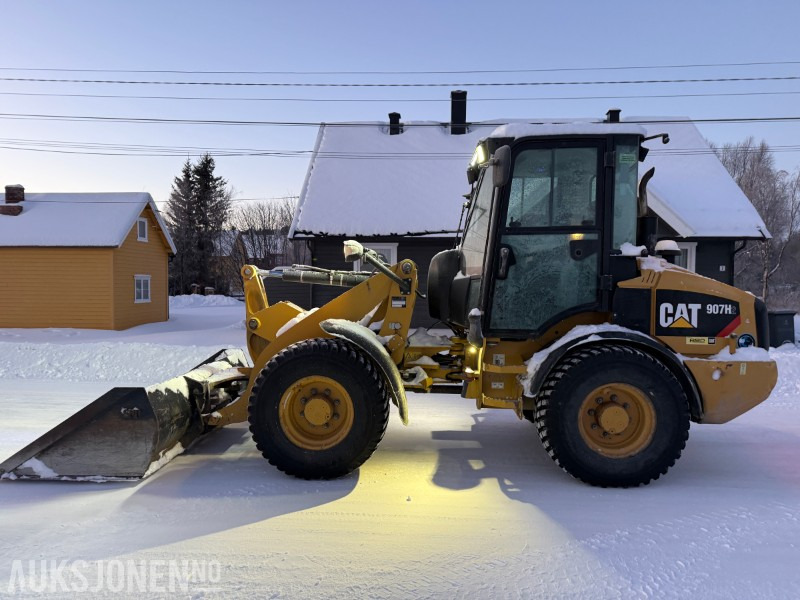 Колісний навантажувач 2012 Cat 907H2 - Planeringsskuffe - Pallegaffler - 3646T: фото 7