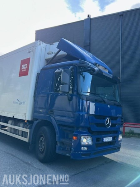 2012 Mercedes-Benz ACTROS skapbil/thermo med frys - Bilen har full service historikk - 573000 km. - Вантажівка з закритим кузовом: фото 3 2012 Mercedes-Benz ACTROS skapbil/thermo med frys - Bilen har full service historikk - 573000 km. - Вантажівка з закритим кузовом: фото 3