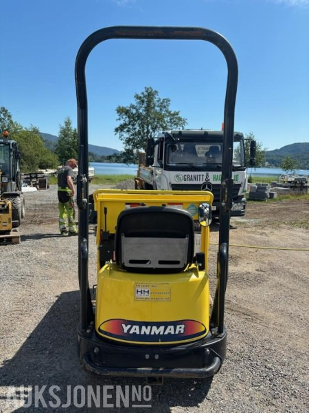 2012 Yanmar C12R Minidumper med treveis tipp / 266 timer - Самоскид: фото 5 2012 Yanmar C12R Minidumper med treveis tipp / 266 timer - Самоскид: фото 5