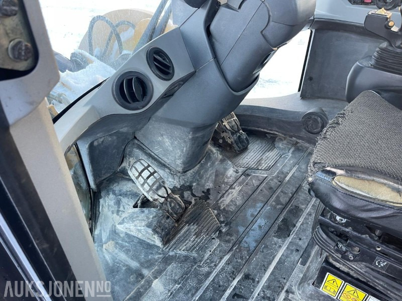 Колісний навантажувач 2013 Cat 938K Hjullaster, 9988 timer, Sertifisert til Juli 2026: фото 36