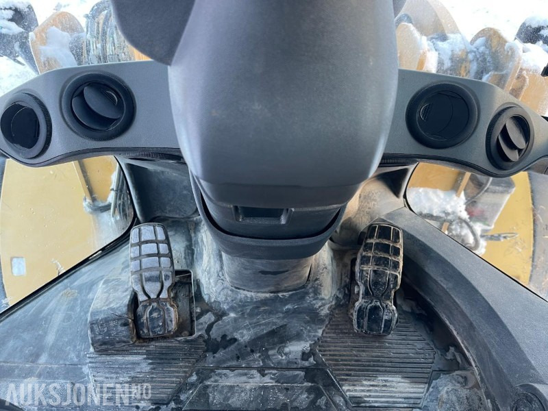 Колісний навантажувач 2013 Cat 938K Hjullaster, 9988 timer, Sertifisert til Juli 2026: фото 39