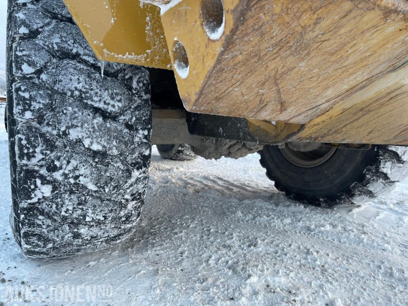 Колісний навантажувач 2013 Cat 938K Hjullaster, 9988 timer, Sertifisert til Juli 2026: фото 23