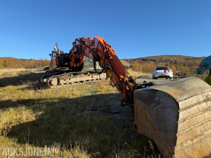 2013 Hitachi Zaxis 210LC - Екскаватор: фото 4 2013 Hitachi Zaxis 210LC - Екскаватор: фото 4