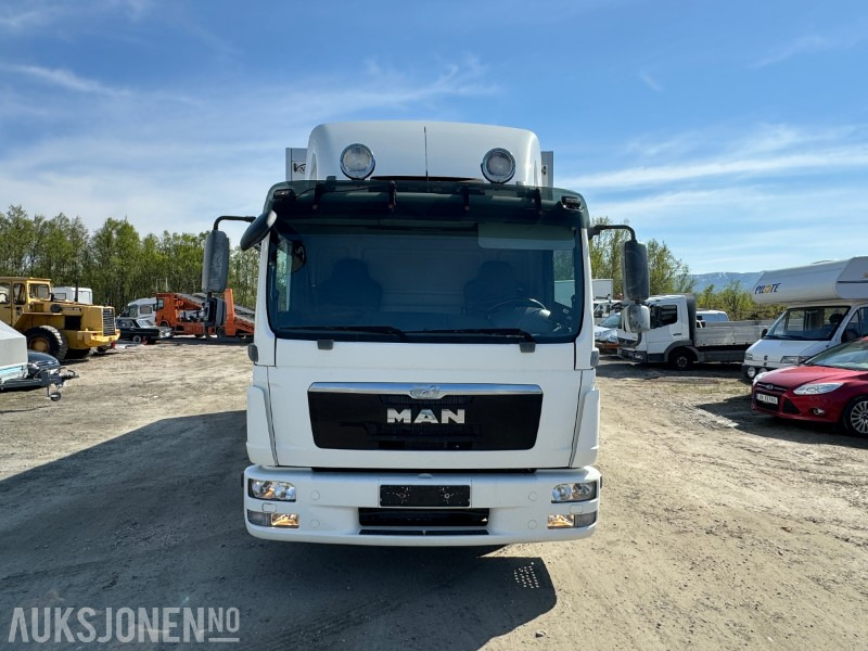 2013 MAN TGL 8.220 4X2BL - 18PL Carrier Frys - Bakløft - EU-Godkjent - Вантажівка з закритим кузовом: фото 2 2013 MAN TGL 8.220 4X2BL - 18PL Carrier Frys - Bakløft - EU-Godkjent - Вантажівка з закритим кузовом: фото 2